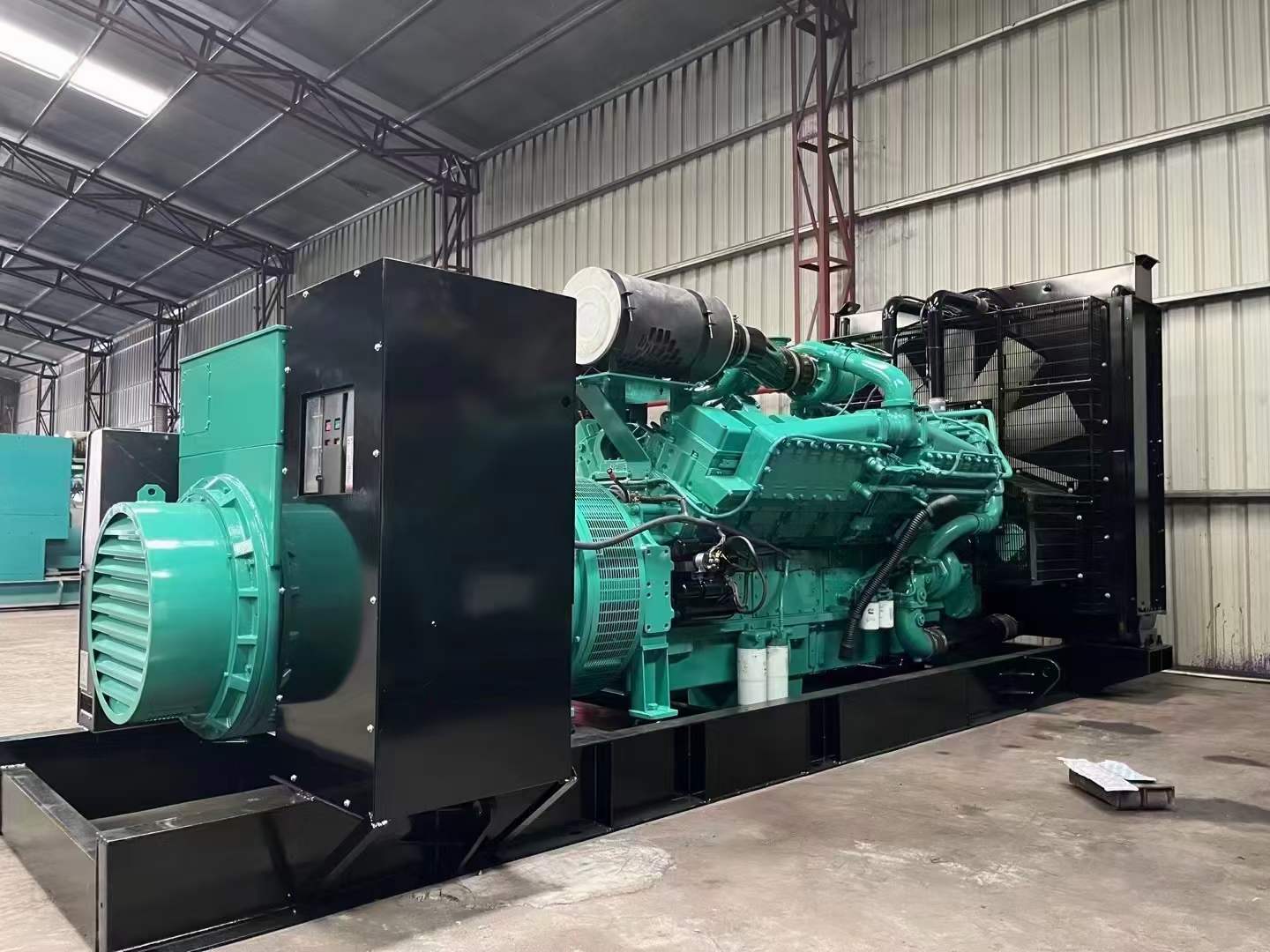 京口如何降低 800kW 柴油发电机输出电流的波动？