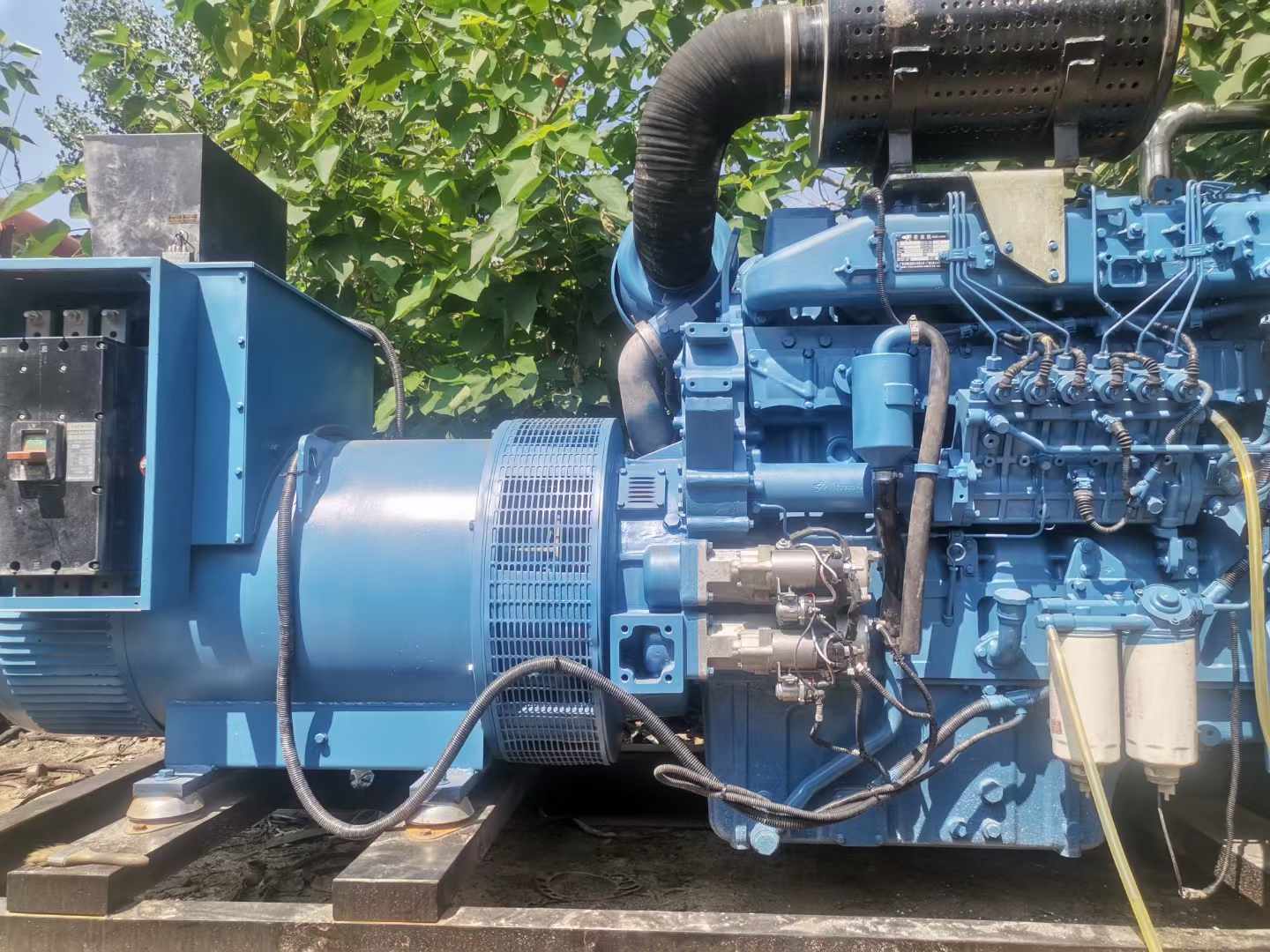 京口详细说明降低 800kW 柴油发电机输出电流波动的方法